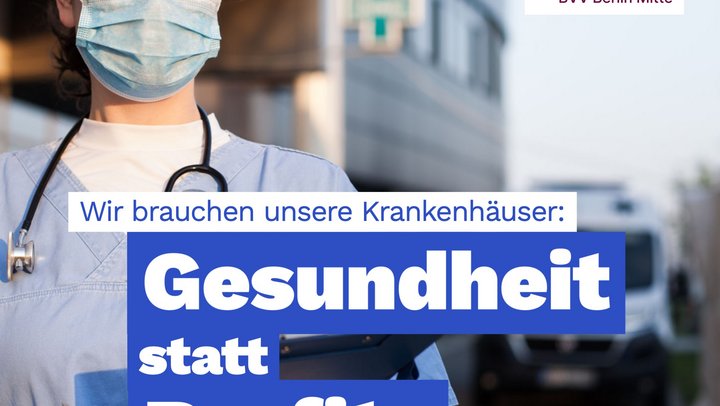 Gesundheit statt Profite – medizinisches Fachpersonal mit OP-Maske und Stethoskop vor Gebäude schaut in die Ferne